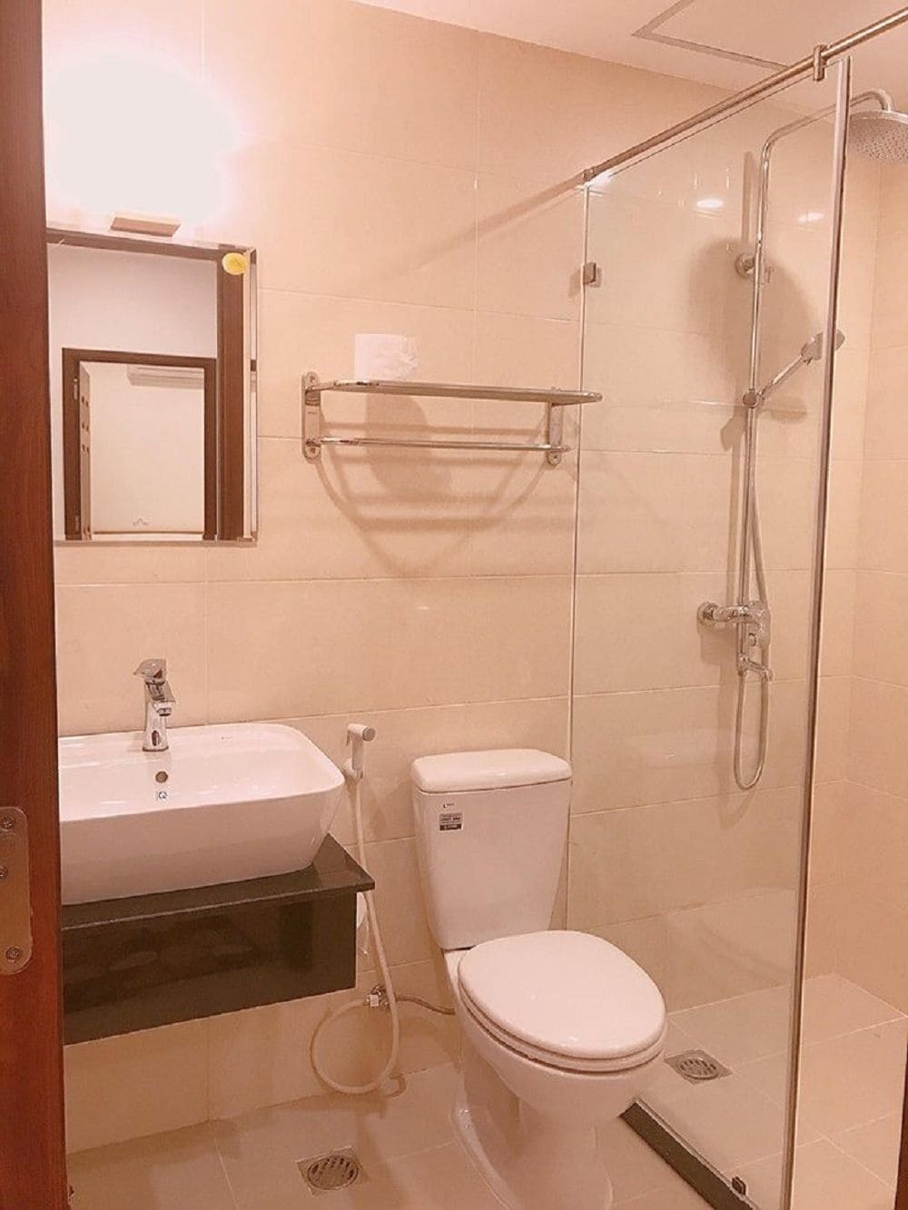 Crown Apartment Thành Pho Ho Chí Minh Esterno foto