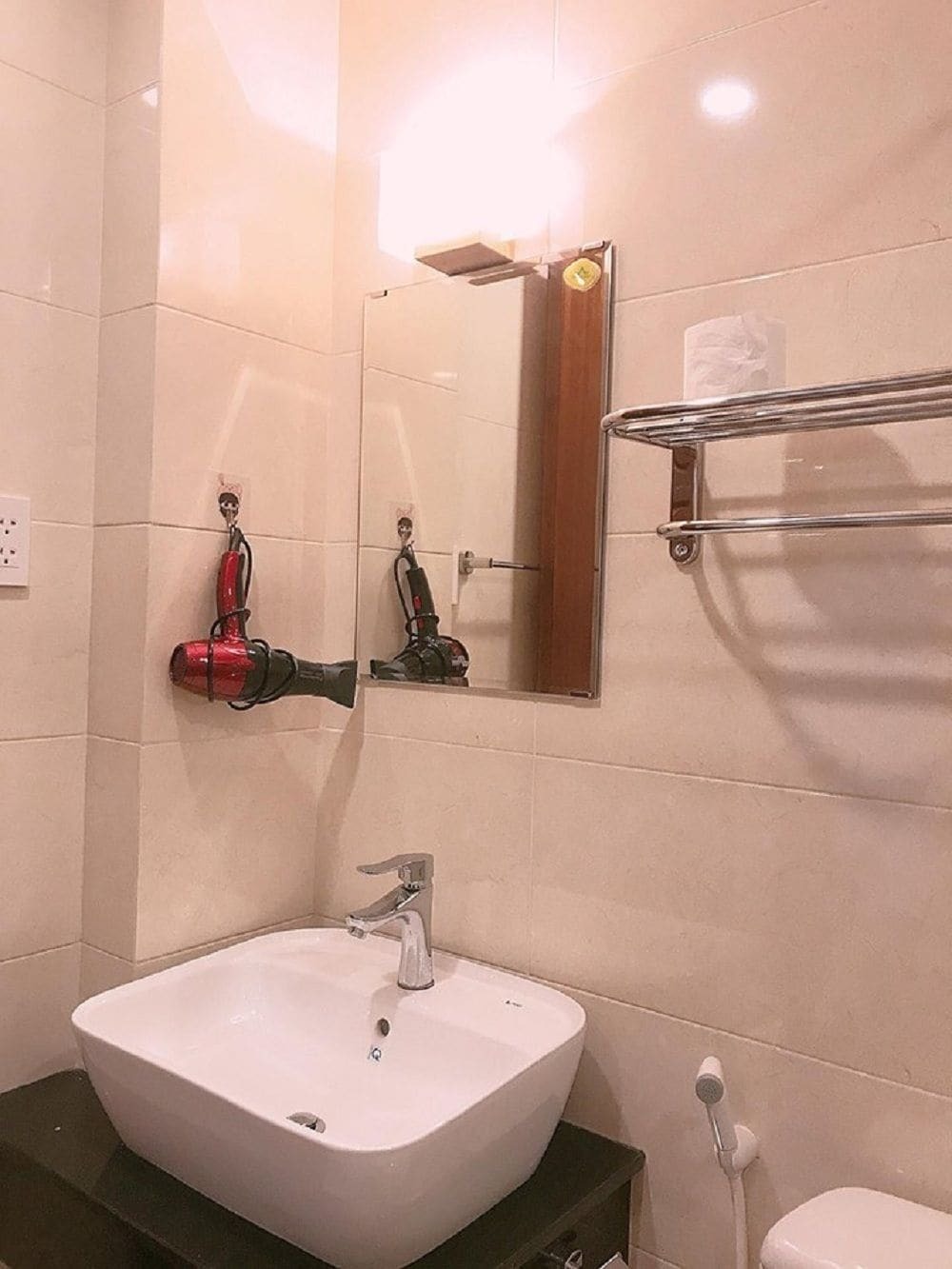 Crown Apartment Thành Pho Ho Chí Minh Esterno foto