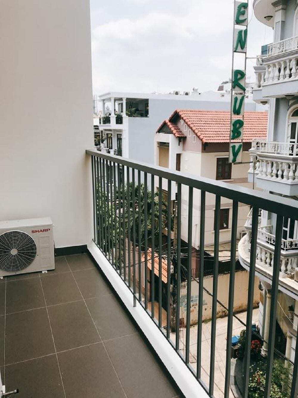 Crown Apartment Thành Pho Ho Chí Minh Esterno foto